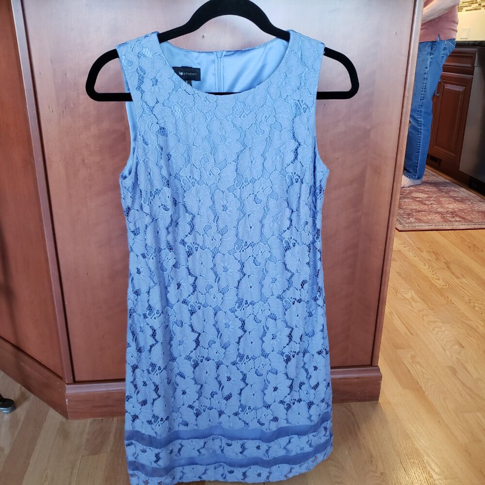 Sleeveless shift dress - Dusty blue - Lace-like overlay - Size 6-8